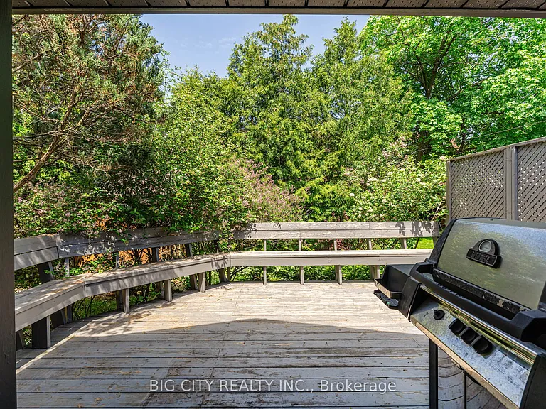 104 Donlea Dr — Photo 31