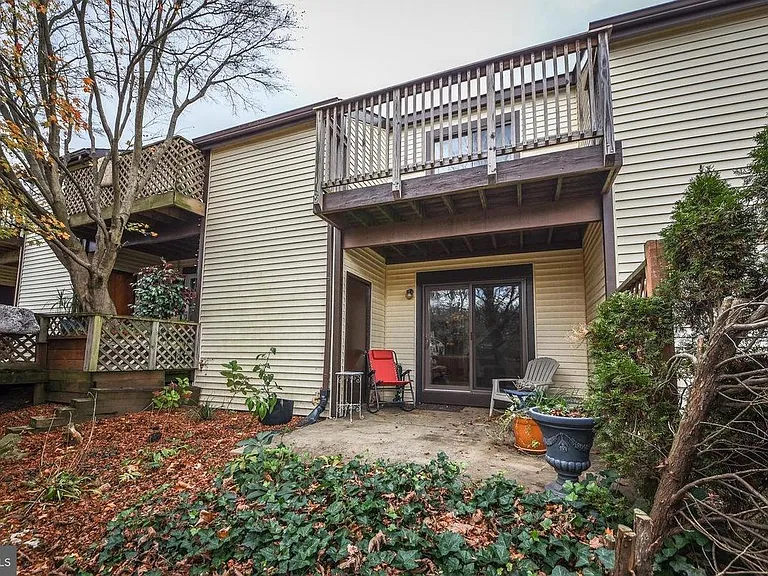 220 Payne Ct — Photo 16