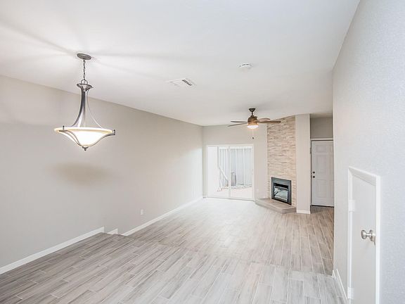 5th image of 5082 Glenmont Dr Building 7
