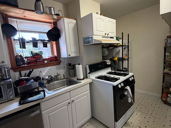 2nd image of 68 Gore St #3