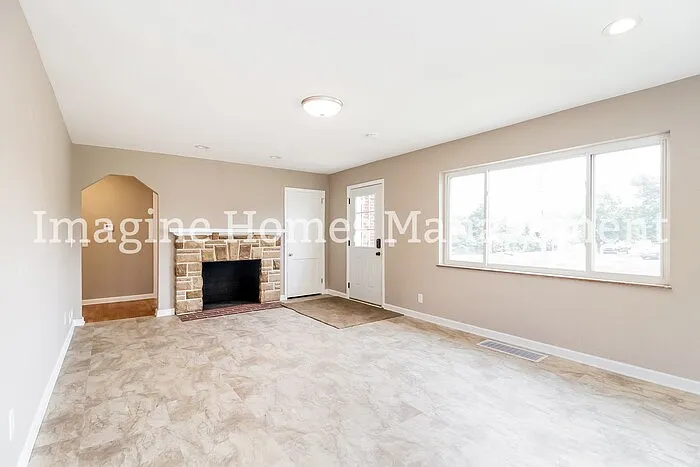8587 Kenwood Rd — Photo 5