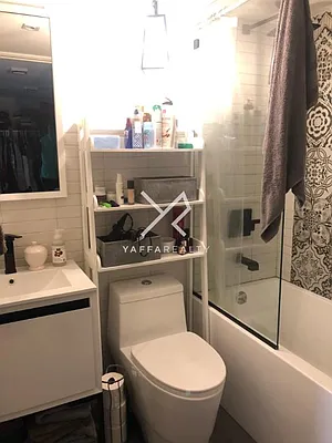 Rented by Yaffa Realty LLC | media 7