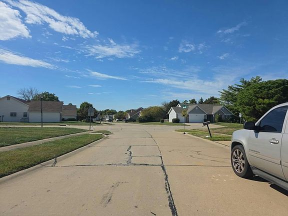 5th image of 857 Sprinters Row Dr