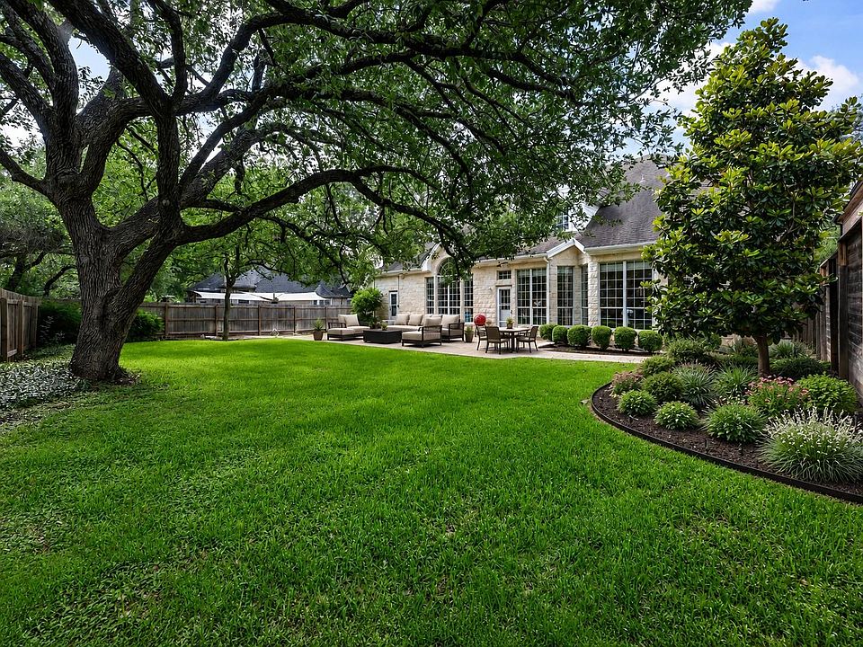 1st image of 8004 Bottlebrush Dr