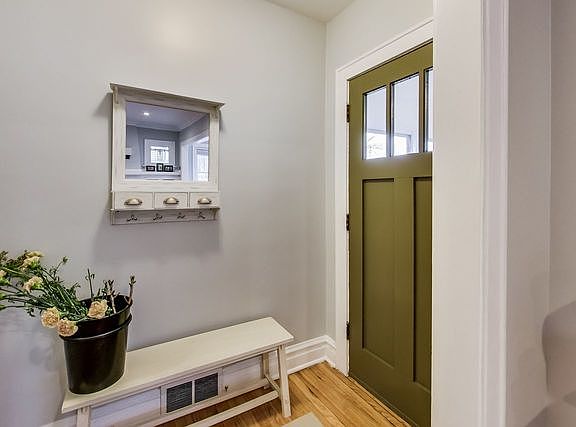 5th image of 517 S Oak Park Ave