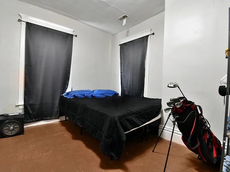 1851 6th Ave #1 — Photo 7