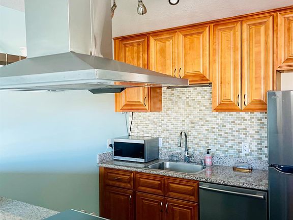 2nd image of 1 Embarcadero West #355