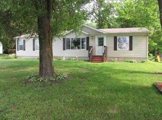 206 Honeyaire St, Lyndon Station, WI 53944