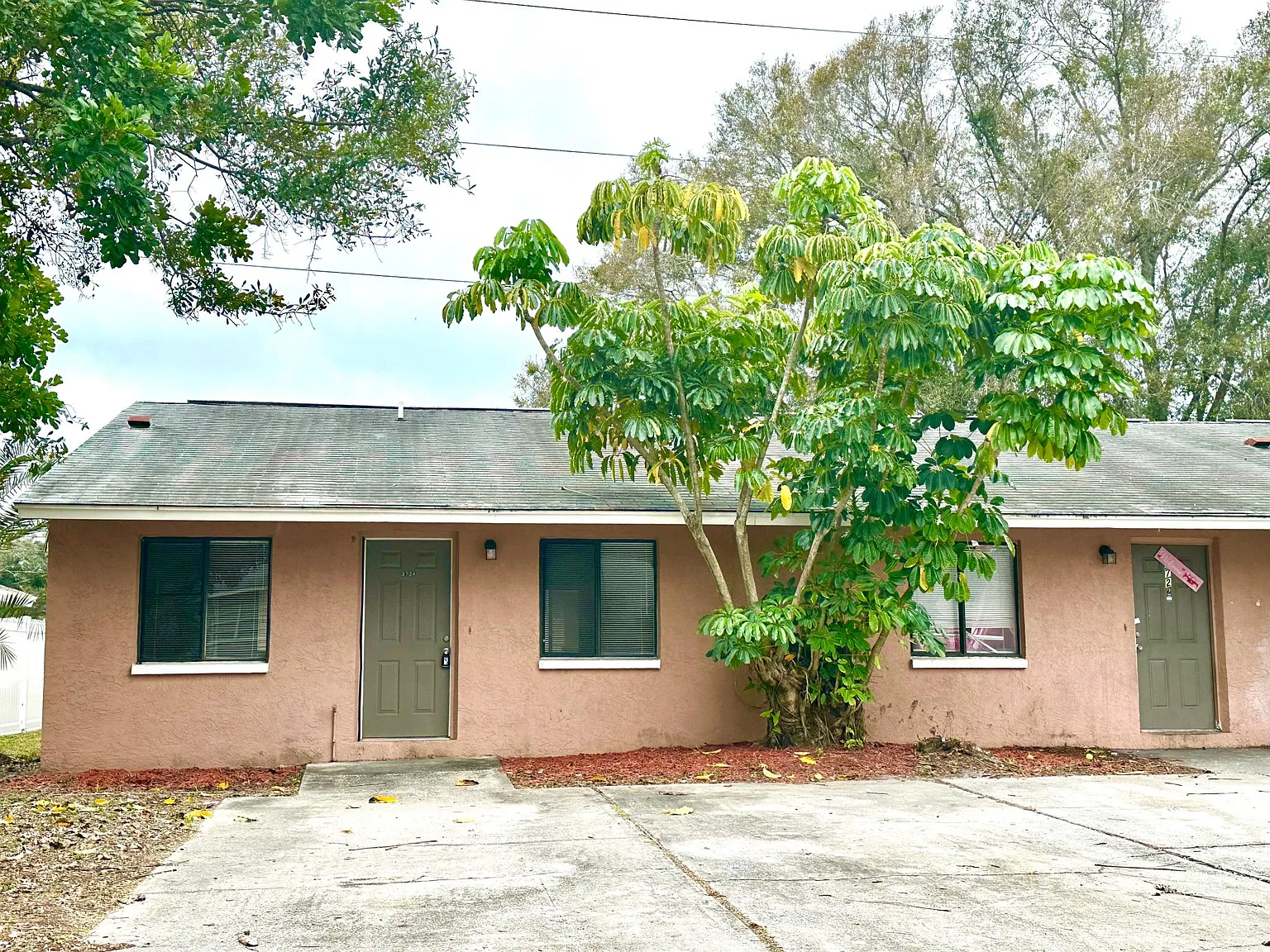 2 bed, 700 sqft, $1,350 — Photo 2
