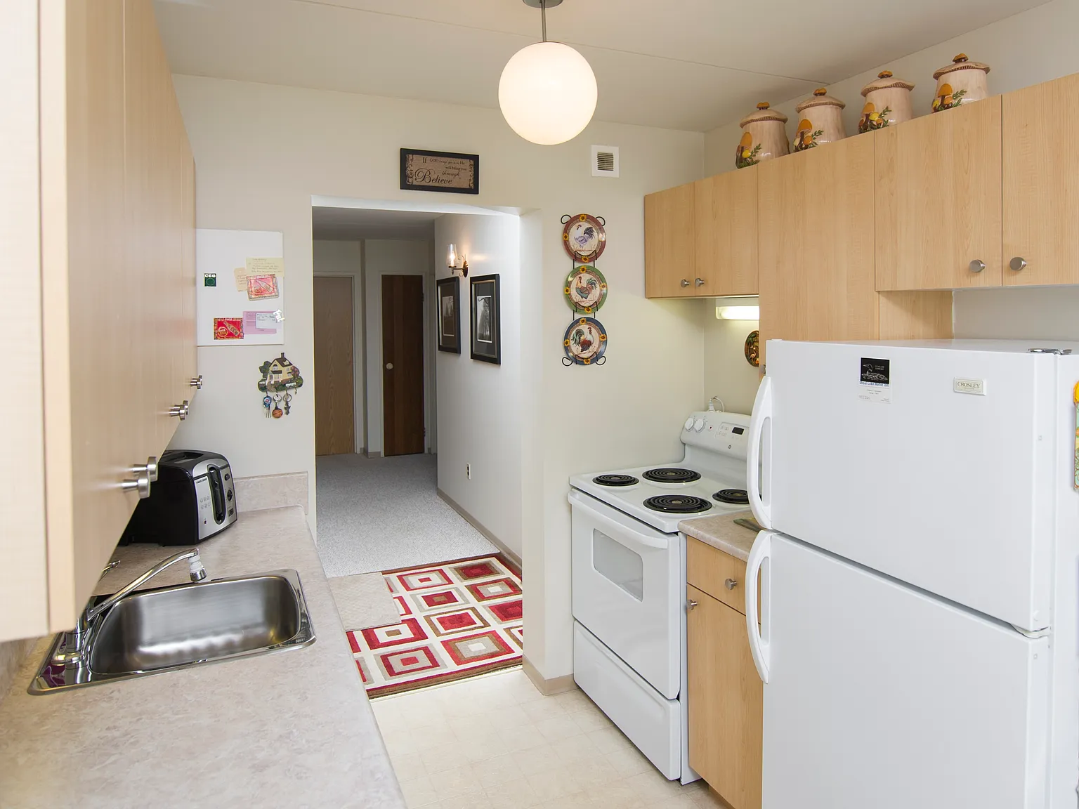 1075 Andrews Street — Photo 4