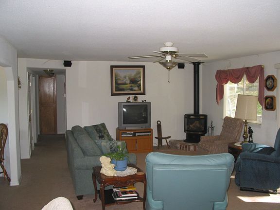 Spacious Living Room