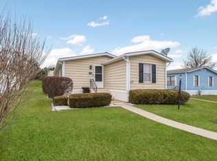 226 Cherrywood Ct, North Wales, PA