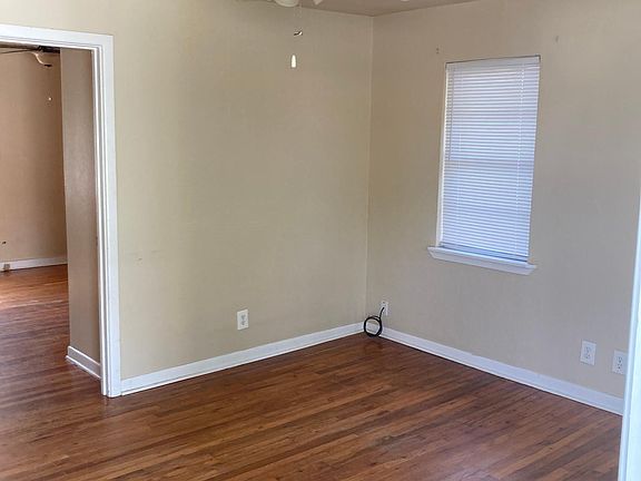 3rd image of 1211 Cheryl Dr
