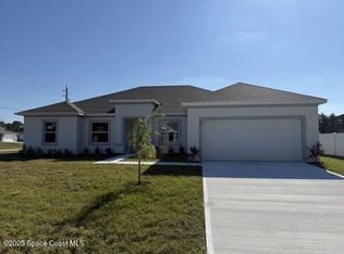 450 Caribbean St SE, Palm Bay, FL 32909