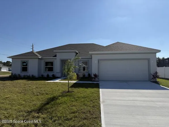 450 Caribbean St SE, Palm Bay, FL 32909