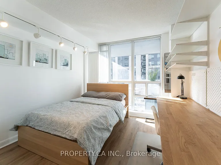 4978 Yonge St #1609 — Photo 11