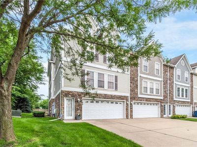 8302 Westown Pkwy UNIT 2104, West Des Moines, IA, 50266