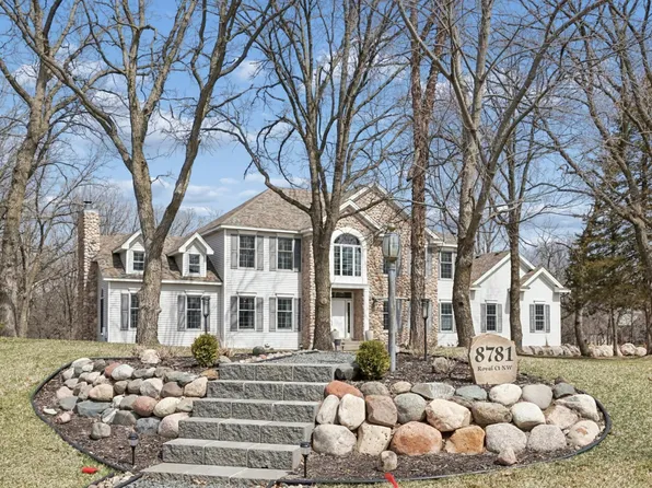 8781 Royal Ct NW, Ramsey, MN 55303