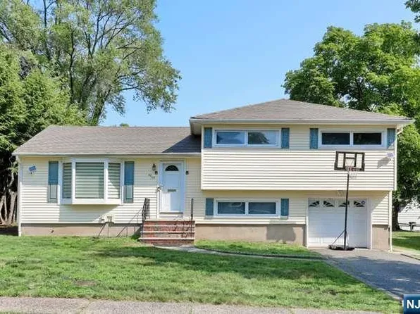 42-05 Williams St, Fair Lawn, NJ 07410
