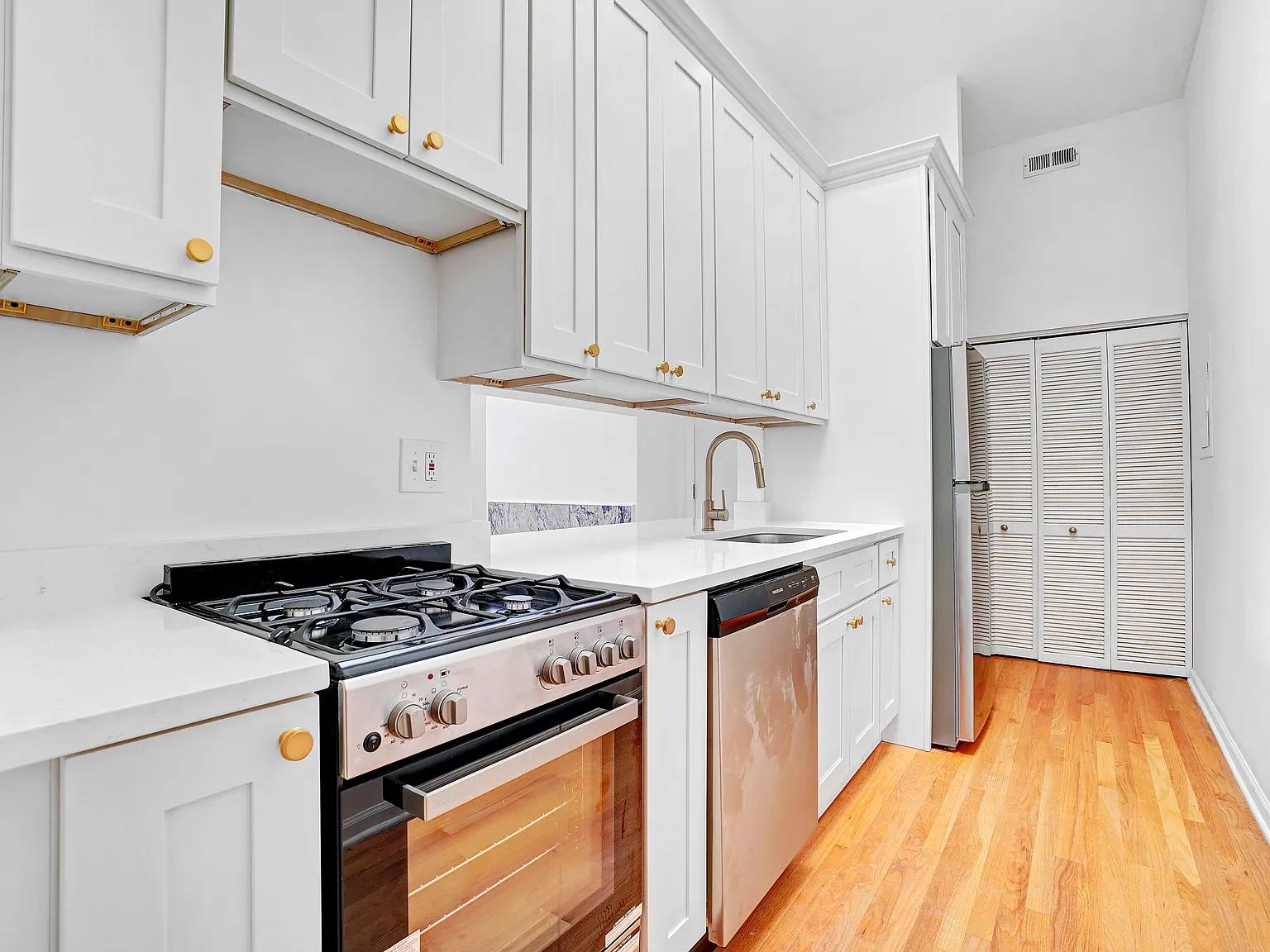 1 bed, $2,495 — Photo 3