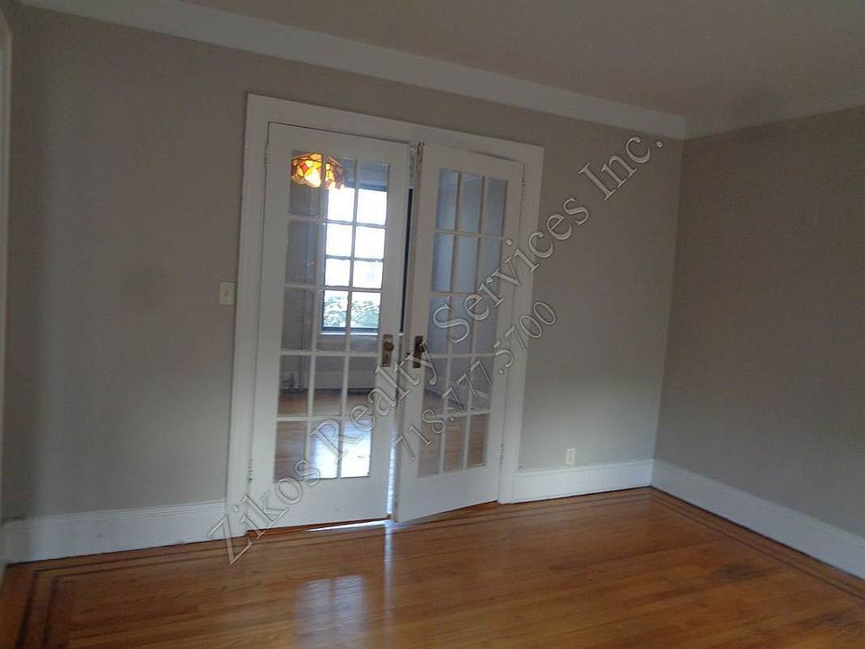 1st image of 2569 33rd St APT 1D