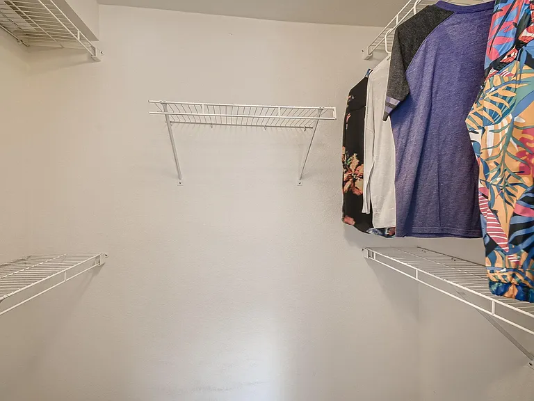 120 S Pennsylvania St #208 — Photo 8