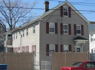 14 Brook St, Lawrence, MA 01841