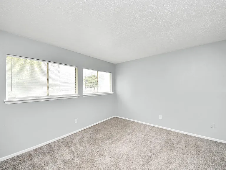 16618 Lonesome Quail Dr — Photo 32