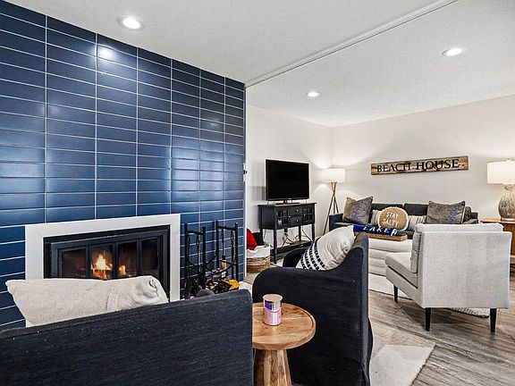 3rd image of 410 Oselka Dr Suite 123