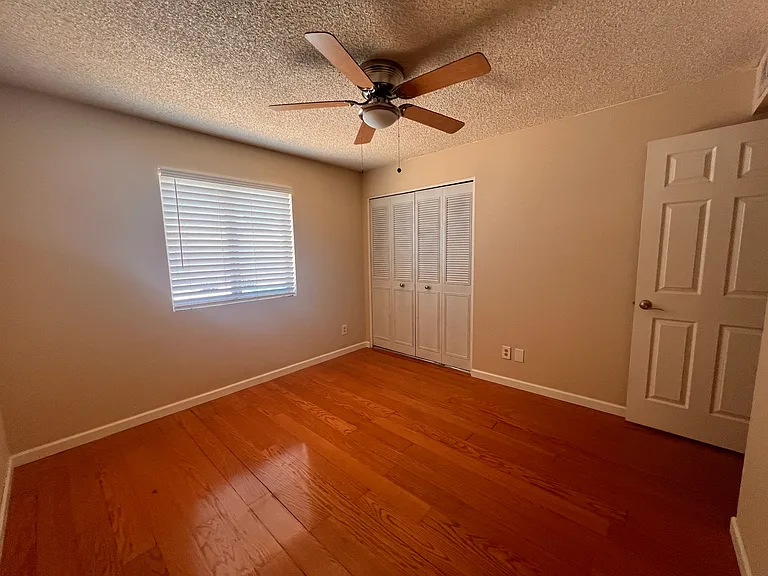 5003 W Dahlia Dr — Photo 7