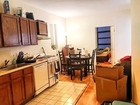 Rented by Friedman Roth Realty | media 15