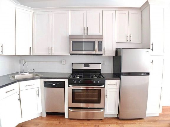 2nd image of 167 Morningside Ave #Aa1