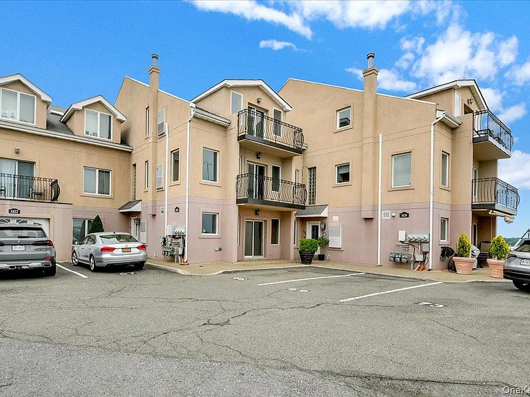 1424 Outlook Ave #3 — Photo 17