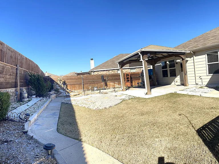 135 Feverbush Dr — Photo 9