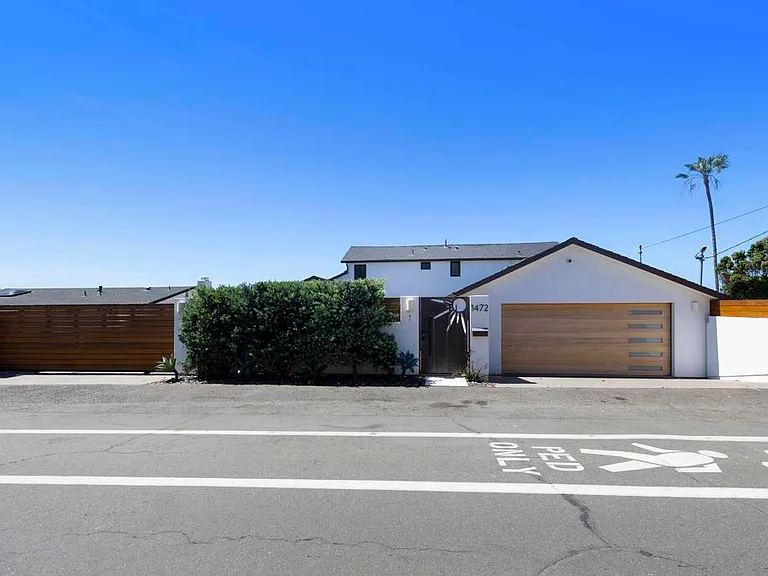 1472 Neptune Ave — Photo 4
