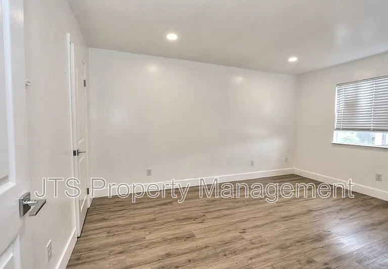 10524 Croetto Way #3 — Photo 63