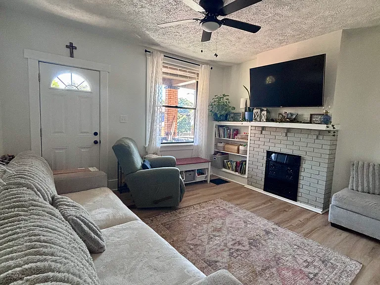 3417 Kedzie St #3417 — Photo 3