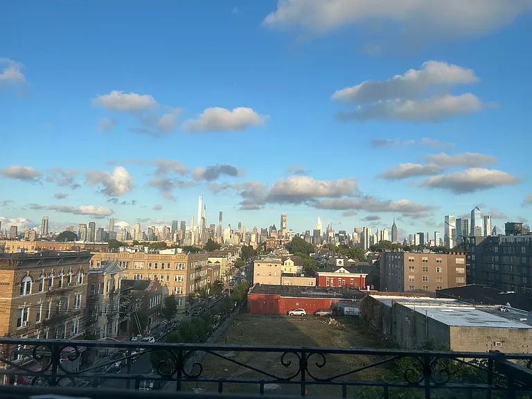 201 45th St #E2 — Photo 9
