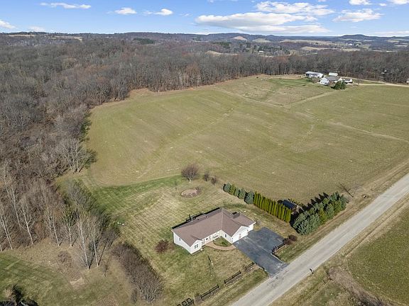 2nd image of 17531 Hemlock ROAD