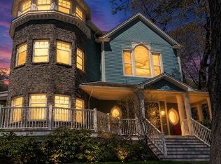 955 Winwick Rd, Halifax, NS B3H4L5