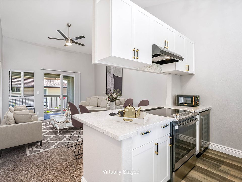 1st image of 75-6081 Alii Dr APT G203
