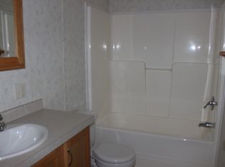 2 Commodore Dr, Sanford, ME 04073