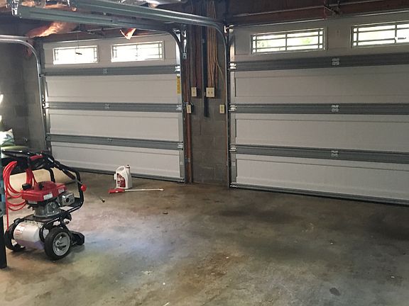 2 car garage 