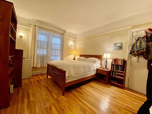 Rented by Lang Realty LLC | media 16