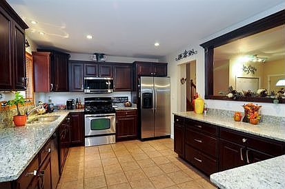 4th image of 626 S McKinley Ave