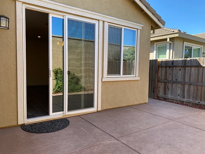 1419 Cheetah St — Photo 22