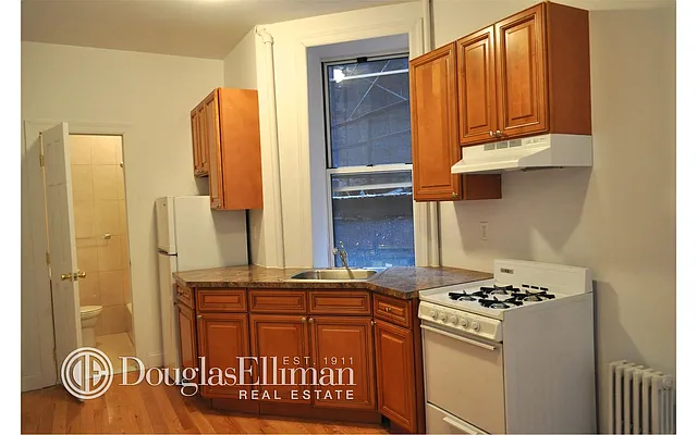 Rented by Douglas Elliman | media 60