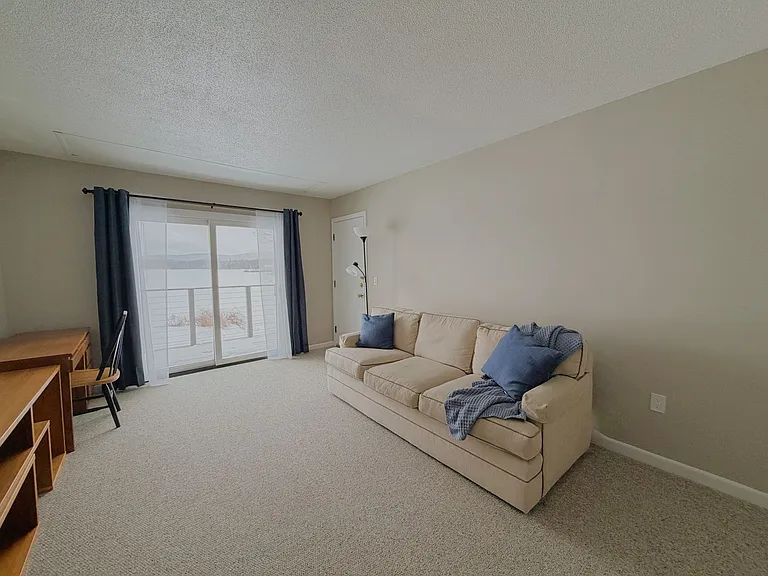 7 Onota Ln — Photo 3