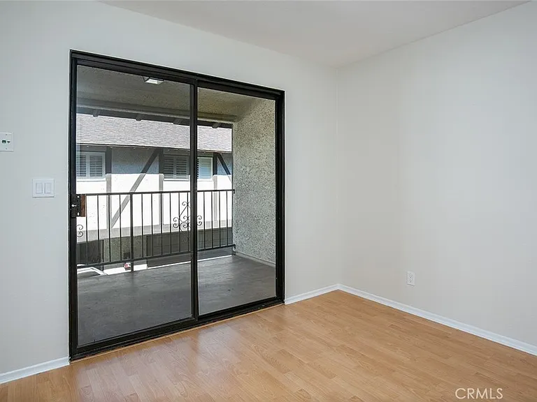 402 El Centro St — Photo 13