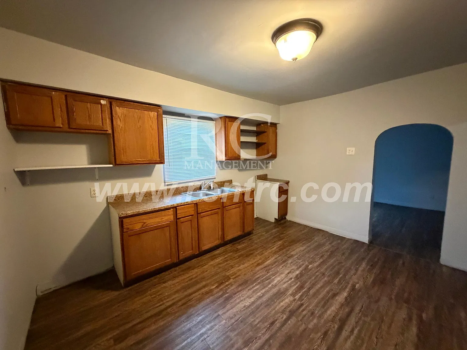2 bed, 1000 sqft, $750 — Photo 3